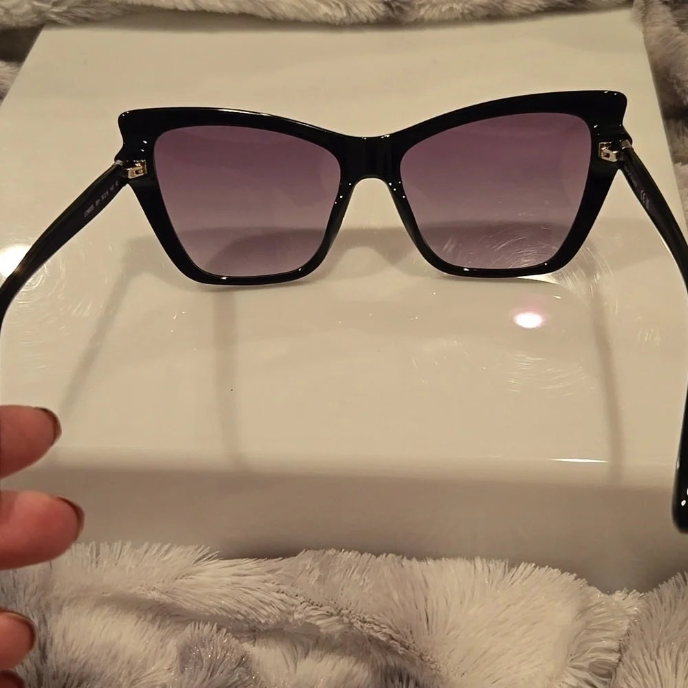 Longchamp Paris Black Sunglasses Brand New in Case